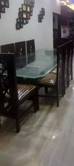 8 chairs polished dining table