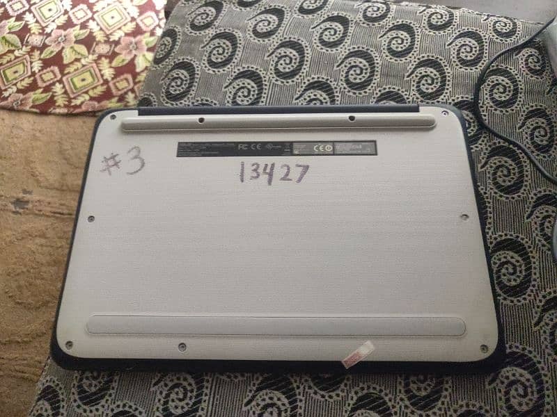 chrome book / laptop 1