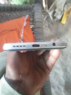 not12 hai mobile 10by10 All ok hai box hai charger nhee gaming phone