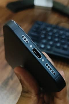 Iphone 16 Jv, 128GB, 28cycle, Urgent Sale Need Cash