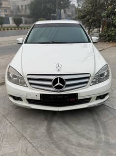 MERCEDES BENZ C180