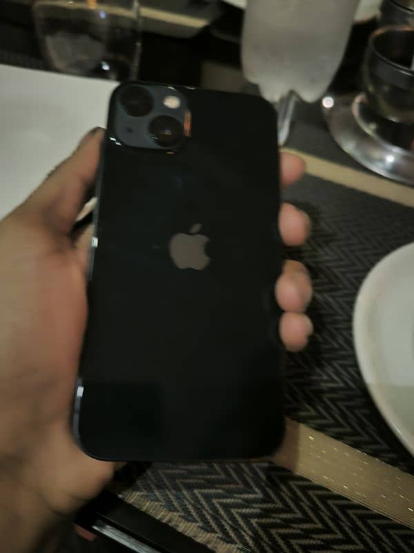 iphone 13 New just box open and few days used 5