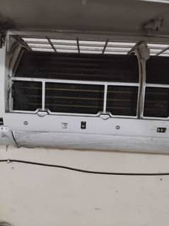 HAIER DC INVERTER AC