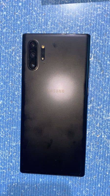 Note 10 plus 12 / 256 0