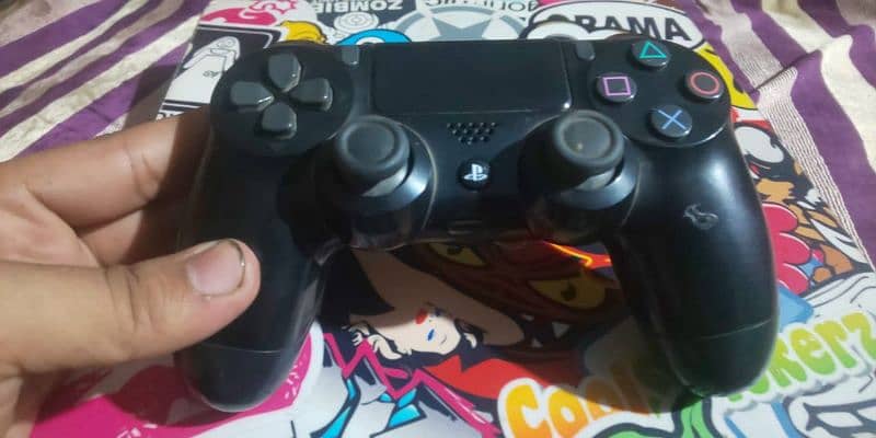 PS4 Console with 2 Controllers & 3 Games – Excellent Condition 1