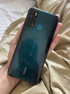 Tecno pouvoir 4