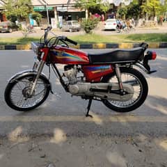 Honda CG 125 model 2005 for urgent sale