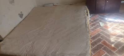 mattress in good condition