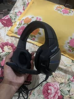 FASTER  HEADPHONES GB200