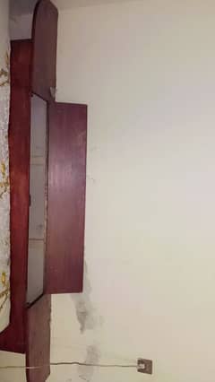 : Used Bed Set with Mirror Unit – Full Size – Good Condition