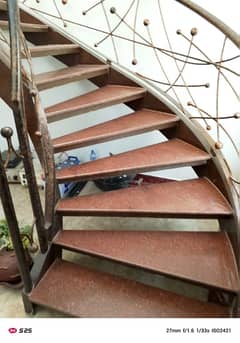 ph 6 N block 1 Kanal portion for rent