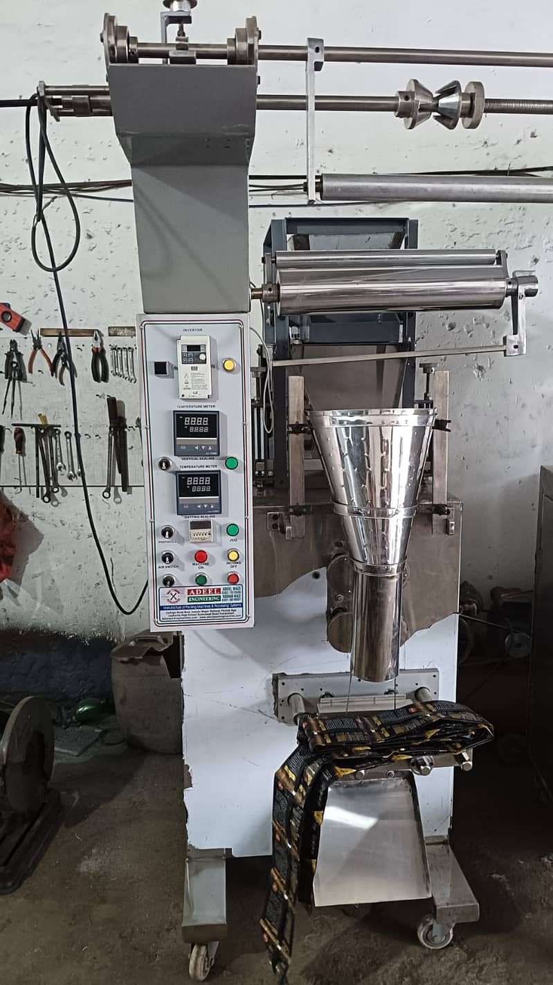 Automatic Packing Machine For Slanty/Nimko/Chips/Spices/Rice/Surf/Dal 5