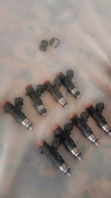 Nissan v8 use injectors in good condition from muscat oman 3