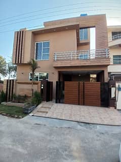 7 Marla Brand New Owner Build Modern House For Sale