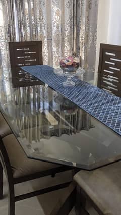 Modern 6 seater Dining set