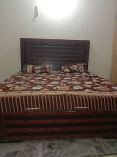 2 ti table 1 dressing table 1 bed