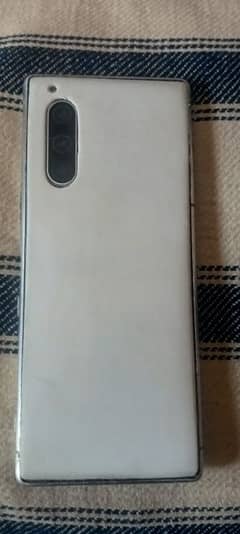 sony xperia 5