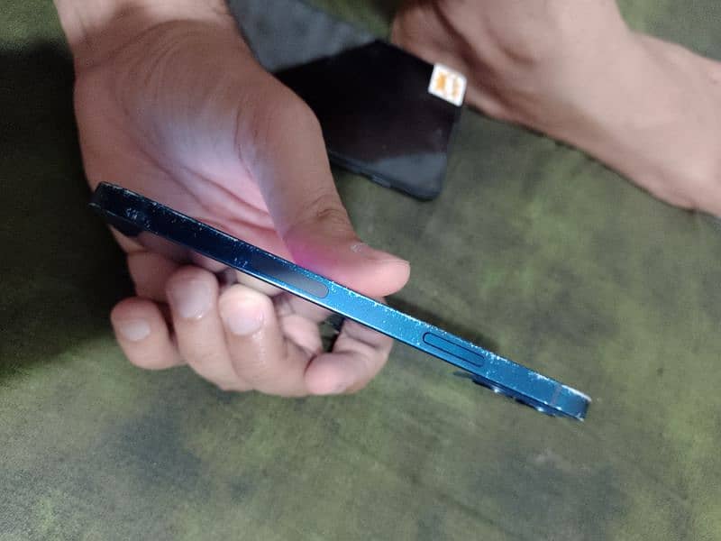 iphone 12 orignal all ok faceid failed minor ruff condition 3