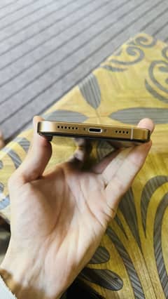 Iphone XR converted to 16 pro max . Jv 89 health 64Gb