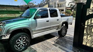 Toyota Hilux Tiger 2003