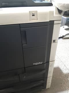 konica