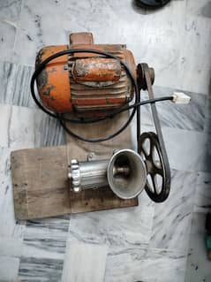 Meat Grinder/ keema Bananay kei machine
