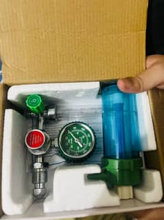 oxygen regulator for sell only one month used condition like brand new
