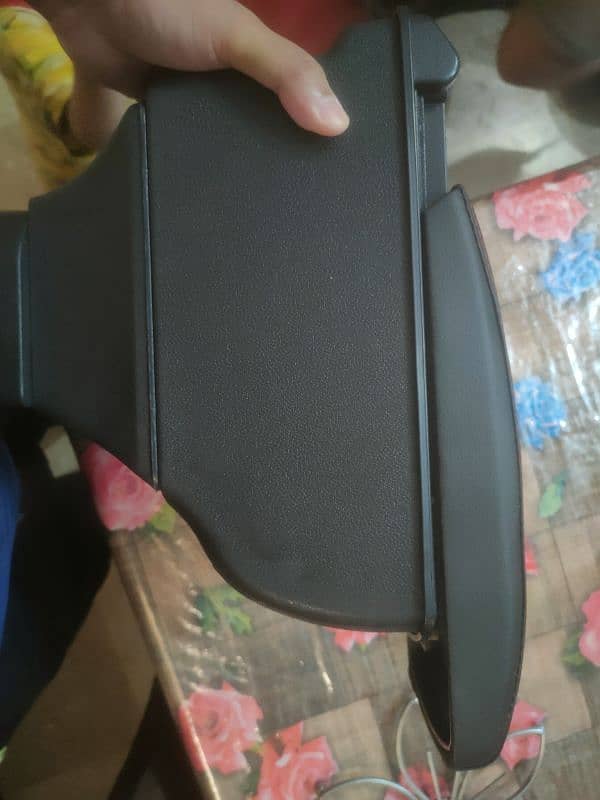 Alto New shape Arm rest 2