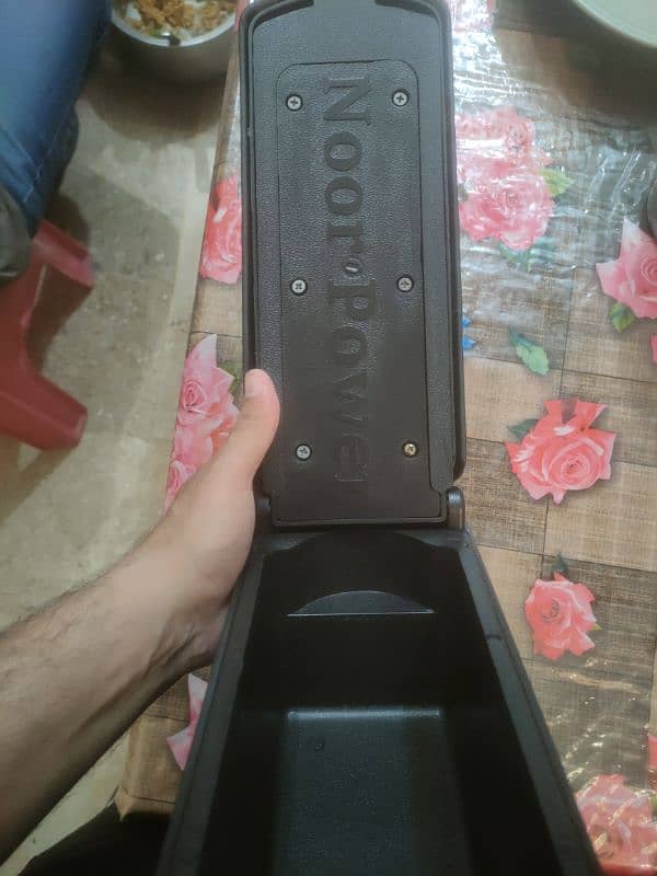 Alto New shape Arm rest 3