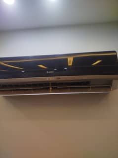 1.5Ton GREE AC FOR SALE IN EXCELLENT CONDITION