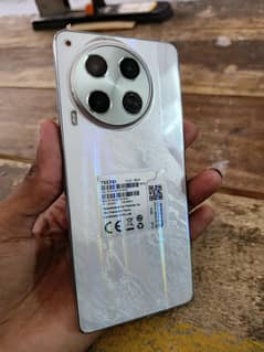 Techno camon 30