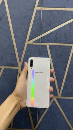 Samsung A70 6/128gb Storage DUAL SIM