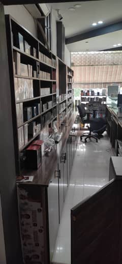 Mobile shop recks counter