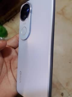 vivo v 50 (12gb)(256gb)  white color condition 10by 10