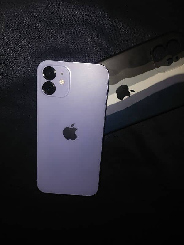 Iphone 12 Lash condition 10/10 Condition. 1