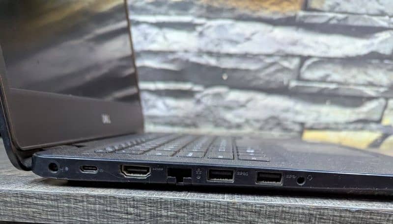 Dell latitude i5 8th Generation 1