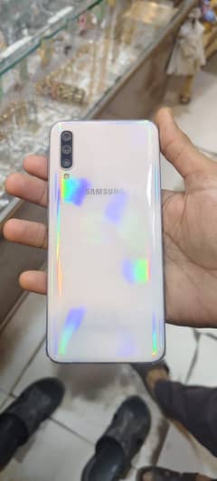 Samsung A50 4/128