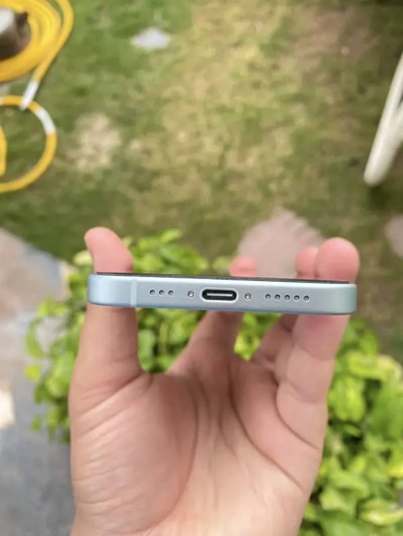 Iphone 15 Factory unlock Non active 4 months sim available with Box 5