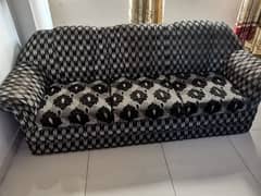 5seater sofa set for sale (price negotiable)