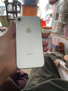 iPhone xr 64 gb noscrath