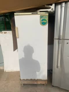 Hitachi refrigerator