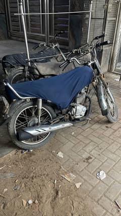 Unique 125