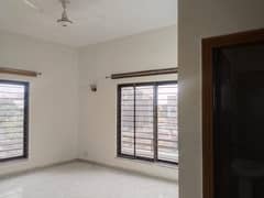 10 Marla Beautiful upper portion available for Rent in Bahria Town Phase 7 Rawalpindi