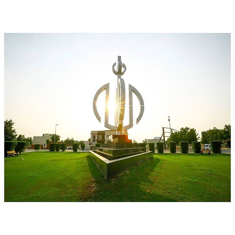 Ideal Location 8 Marla Possession Plot For Sale In H Block Bahria Orchard Phase 2 Lahore 0