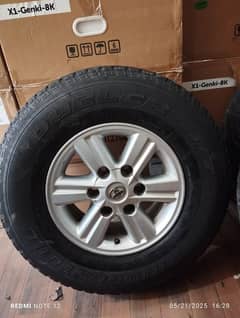 Bridgestone 255-70R15 TYRE WITH ALLOY RIM