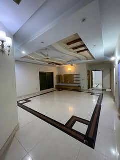 1 kanal portion available in prime location lake city