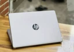 HP Touch Screen Core i5 6th Generation (Ram 8GB + SSD 256GB) Elitebook