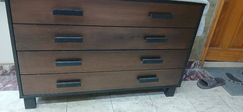 dressing table console used like new 3