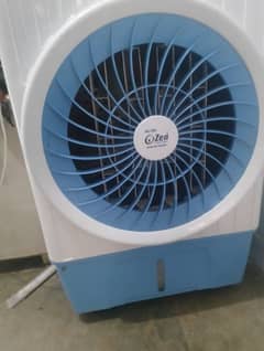 full size air cooler with ice boxes
