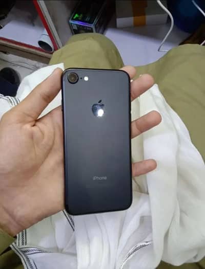 iPhone 7 plus PTA proof 64 gb battery health 93